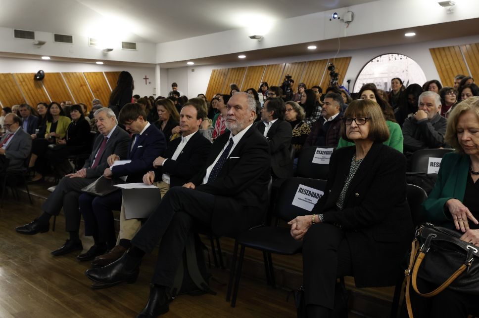 Al seminario asistió la Rectora de la Universidad de Chile, Rosa Devés, y la Vicerrectora de Asuntos Estudiantiles y Comunitarios, Josiane Bonnefoy