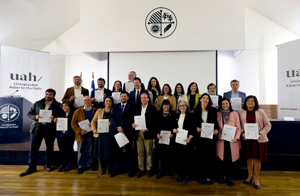 Además de la Universidad de Chile, otras 27 instituciones firmaron la carta de intención.