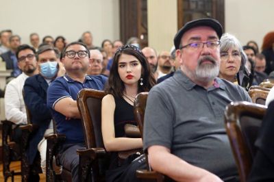 Más de 200 académicos y académicas fueron distinguidos en la jornada.