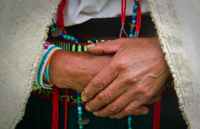 Según las cifras del Instituto Nacional de Estadísticas, existe un incremento en el porcentaje de personas pertenecientes a pueblos originarios, alcanzando un 12,8% de la población total.