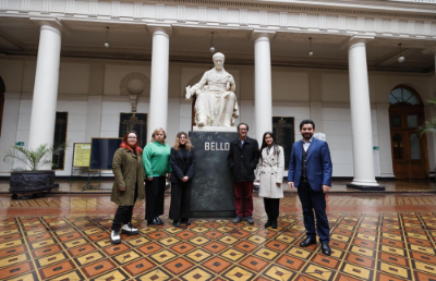 La Asociación de Universidades de la Cuenca del Pacífico (APRU) es una red de trayectoria mundial que actualmente congrega a más de 60 instituciones de América, Asia y Oceanía con el fin de promover la educación, la investigación, innovación y creación artítica y cultural en la Cuenca del Pacífico. Entre ellas se encuentran la Universidad de San Francisco de Quito y la Casa de Bello.