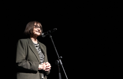 La Rectora de la Universidad de Chile, Prof. Rosa Devés invitó “a toda la comunidad universitaria y a la ciudadanía en general a participar de las múltiples actividades gratuitas y abiertas, diseñadas por nuestras unidades académicas dedicadas al desarrollo del arte, la cultura y la creación desde sus múltiples dimensiones”.