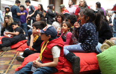 Con exposiciones y charlas de 23 centros de excelencia, museos, colecciones biológicas, laboratorios y facultades, la Feria Descubriendo Conocimientos fue una experiencia inigualable para la sociedad en su conjunto. 