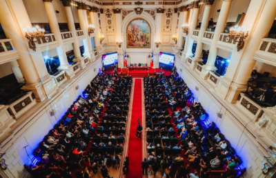 El Congreso Futuro es un espacio de divulgación científica que reúne a expertos y expertas en diversos ámbitos de la ciencia nacionales e internacionales.  Durante su versión 2025, la instancia planificada entre el 13 y 18 de enero en el Centro CEINA.