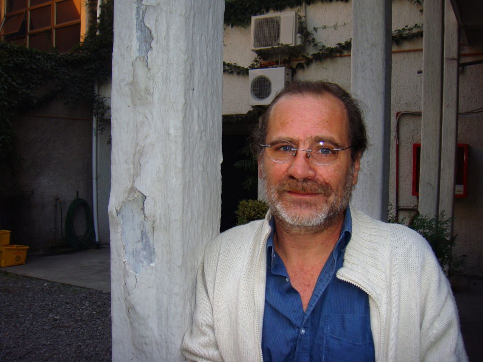 El académico del Departamento de Sonido, Federico Schumacher,  se encuentra trabajando en el proyecto interdisciplinar “Composición de obras acusmáticas inmersivas basadas en registro de paisajes sonoros de la Reserva Nacional Futaleufú.