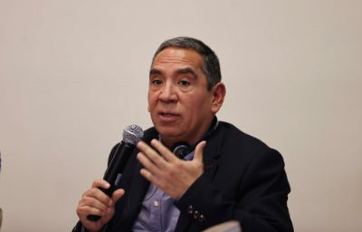 Claudio Millacura, académico mapuche y director de la Cátedra Indígena de la Universidad de Chile.