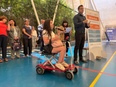 "Ir a la universidad no es solo ir a clases, sino que también participar y este hito es para las personas con discapacidad que estaban, que estamos y que estarán en la universidad”, señaló Catalina Díaz, representante de DiscaFEN.