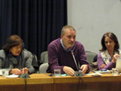 El Senador Juan Caldentey hizo la presentación de la nueva carrera de Pedagogía en Biología y Química ante la Plenaria.