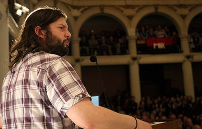 El diputado Gabriel Boric, quien dijo sentirse, junto a su generación, "herederos" de las luchas que cursaron personas como Miguel Enríquez. 