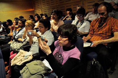 Comunidad universitaria asistió masivamente a esta actividad realizada en la Facultad de Derecho. 