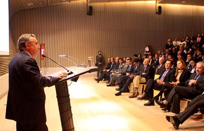 El Rector Vivaldi destacó en la ceremonia la dinámica colaborativa de este proyecto y sus aportes para la red fotónica nacional y para la telemedicina.