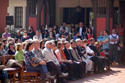 Alumnos, ex alumnos, familiares, amigos y autoridades académicas del LMS y de la U. de Chile participaron de la actividad.