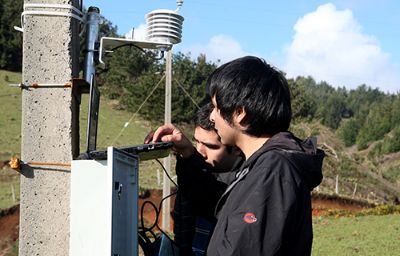 El equipo está realizando un estudio para ver la factibilidad de complementar el actual suministro eléctrico con energía eólica y solar. 