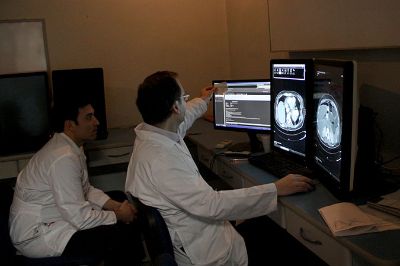 Parte del equipamiento existente en el Hospital Clínico, el principal centro de formación de especialistas médicos en el país.