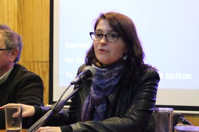 Ximena Urtubia Odekerken, autora del libro "Hegemonía y cultura política en el Partido Comunista de Chile: la transformación del militante tradicional, 1924 - 1933".