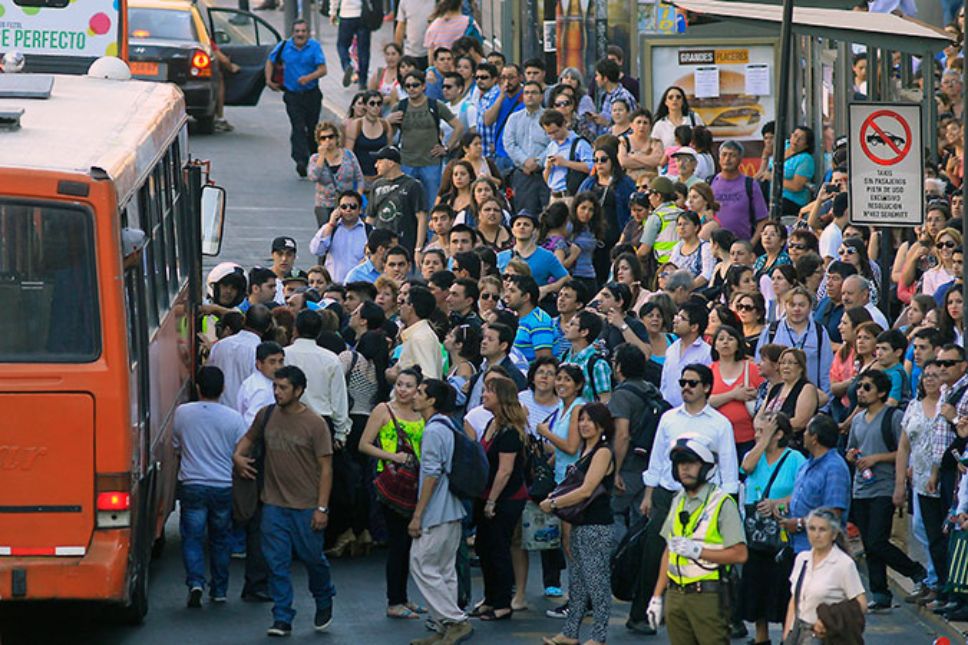 El próximo mes de febrero, se cumplen diez años de la implementación del Transantiago. 