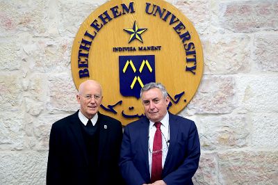 El Rector Vivaldi junto a Peter Bray, vicepresidente de la Universidad de Belén, Palestina, en la reunión de este 15 de diciembre.