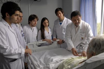 El proyecto, de carácter multidisciplinario, tendrá impactos positivos en una de las afecciones más comunes en adultos mayores hospitalizados, que muchas veces afectan al sistema de salud pública.