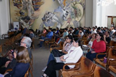 Durante el taller, los asistentes también recibieron un cuaderno de laboratorio y un manual de uso, que les permitirá implementar las metodologías aprendidas.