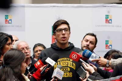 El presidente de la FECh, Daniel Andrade, dijo que "queremos una reforma profunda", que "no transforme las universidades en universidades privadas, en universidades de carácter mercantil"