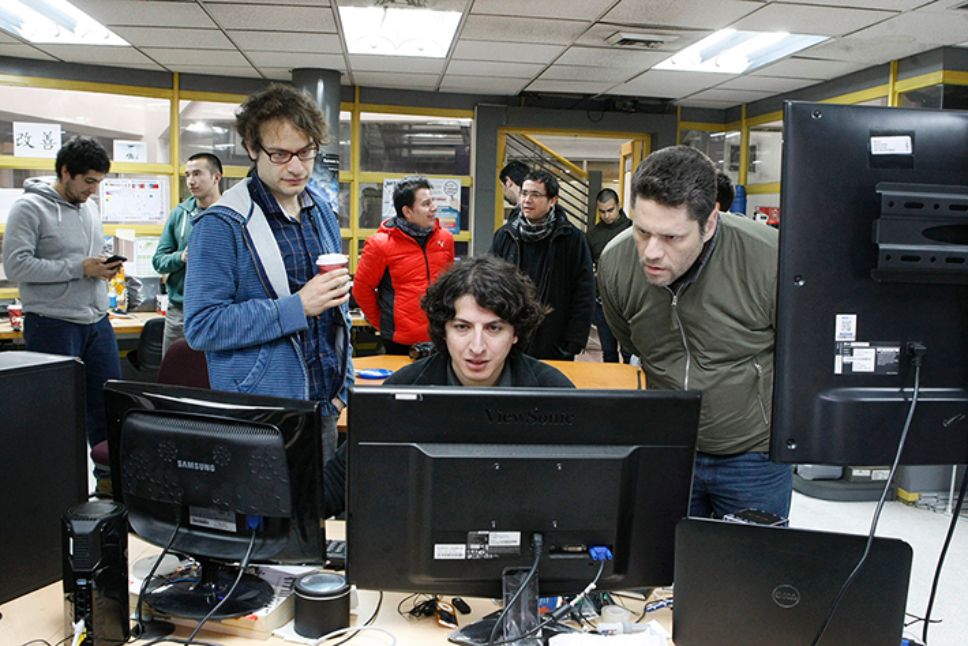 Las primeras comunicaciones del SUCHAI permitieron corroborar el despliegue de sus antenas, una de las claves para su correcto funcionamiento en el espacio.