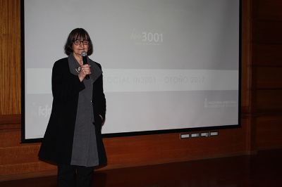 La vicerrectora de Asuntos Académicos, Rosa Devés, destacó la necesidad de que los futuros profesionales que cursen este taller se formen en todas las dimensiones.