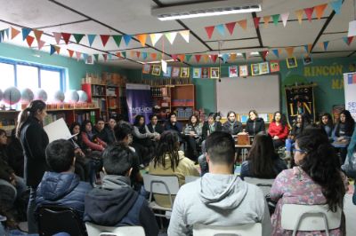 La actividad se realizó en el CRA del Liceo Ciudad de Brasilia, y en ella participaron alrededor de 30 estudiantes de 3°y 4° medio.