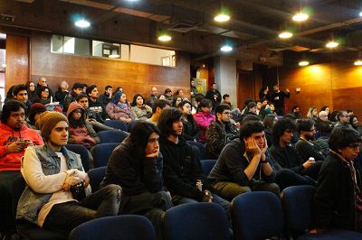 La comunidad del ICEI repletó el auditorio José Carrasco Tapia.