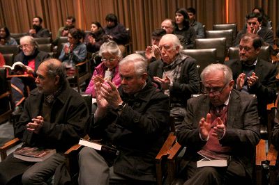 Entre los temas que aborda este número está la puesta en cuestión del desarrollo agrícola y social del país, el trabajo de la memoria en el contexto de la Reforma y el rol de la Iglesia Católica.