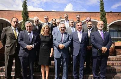 Las instituciones públicas de América Latina destacan por ser "garantes de la cohesión nacional", destacó el Rector Vivaldi en Colombia.