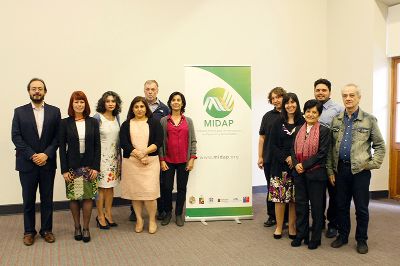 El Seminario Internacional "Uso de tecnologías en salud mental: Avances, barreras y desafíos", organizado MIDAP, se realizó el pasado 25 de octubre en Casa Central.