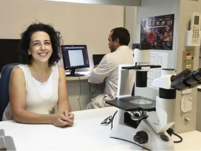 Doctora Caroll Beltrán, quien ahondará -a nivel molecular y psicosocial- las causas del conocido "colon irritable".