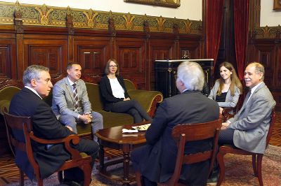 La posibilidad de establecer vínculos en los planos académicos y culturales, fue un punto central de la conversación entre las autoridades.