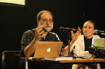 El profesor Patrick Leroux visitó el Doctorado U. de Chile en Estética mención Teoría e Historia del Arte, donde desarrolló trabajos con estudiantes y académicos. 