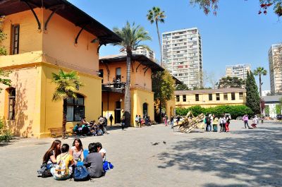 El Rector Vivaldi destacó que la iniciativa forma parte del esfuerzo de la Universidad por construir una comunidad diversa y pluralista.