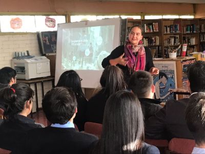 La charla en el liceo Mariano Latorre de La Pintana.