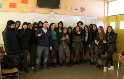 El profesional y el 3° medio del Liceo Malaquías Concha de La Granja. 