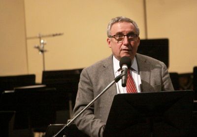 Rector de la Universidad de Chile, Ennio Vivaldi, en la charla "Marte, la próxima frontera".