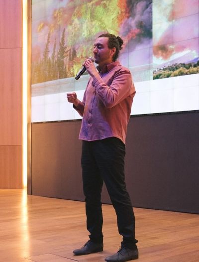 Bryan Ramírez, integrante del grupo, es egresado de la Facultad de Ciencias Forestales y Conservación de la Naturaleza de la Universidad de Chile.