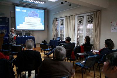 Los avances y desafíos de la Casa de Bello en internacionalización fueron presentados en los consejos del Instituto de Estudios Internacionales y de la Facultad de Ciencias Físicas y Matemáticas.