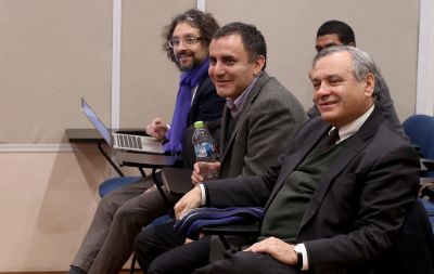 A la actividad asistió el nuevo Decano de la Facultad, Pablo Ruiz-Tagle, junto al recientemente nombrado director de Investigación, profesor Francisco Soto.