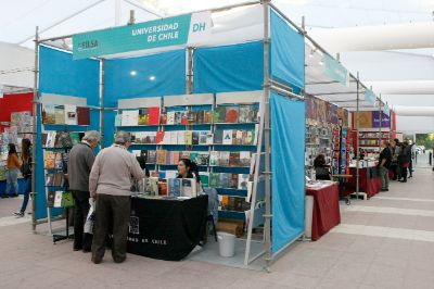 Al igual que en versiones anteriores, el plantel estará presente en un stand con más de 200 títulos que abarcan desde la ciencia y la tecnología, hasta las artes y las ciencias sociales.