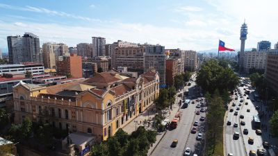 La resolución otorgó el máximo período de acreditación a la Casa de Bello por tercera vez consecutiva, desde que el año 2004 esta universidad fuera una de las pioneras en el aseguramiento de calidad.