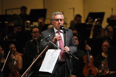 En su discurso el rector Ennio Vivaldi destacó el aporte realizado por los cuerpos estables del CEAC, planteando que "simbolizan el aporte a la sociedad que hace la U. de Chile".