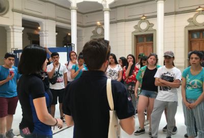 La charla en la Facultad de Ciencias Físicas y Matemáticas estuvo a cargo del área Difusión Colegios. 