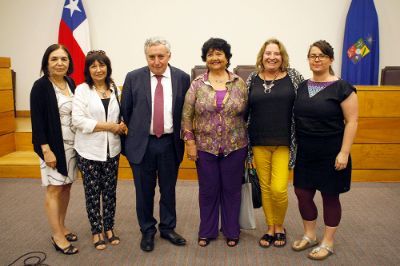 La doctora Barrancos desarrollará además una serie de reuniones con académicas y académicos de la Universidad. 