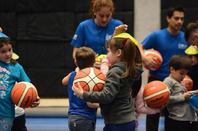 Niños y adultos podrán participar de las actividades que la U. de Chile realizará en enero.