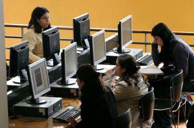 Desde el 19 de marzo comienzan las clases, que se desarrollan en módulos semanales impartidos por académicas y expertas de la U. de Chile.