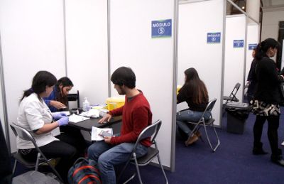 Desde 2017 el HCUCH ha realizado de forma gratuita el test de VIH a cerca de 4.500 personas.