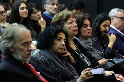 La inauguración de este Centro se realizó en la Facultad de Artes, en el Campus Juan Gómez Millas.